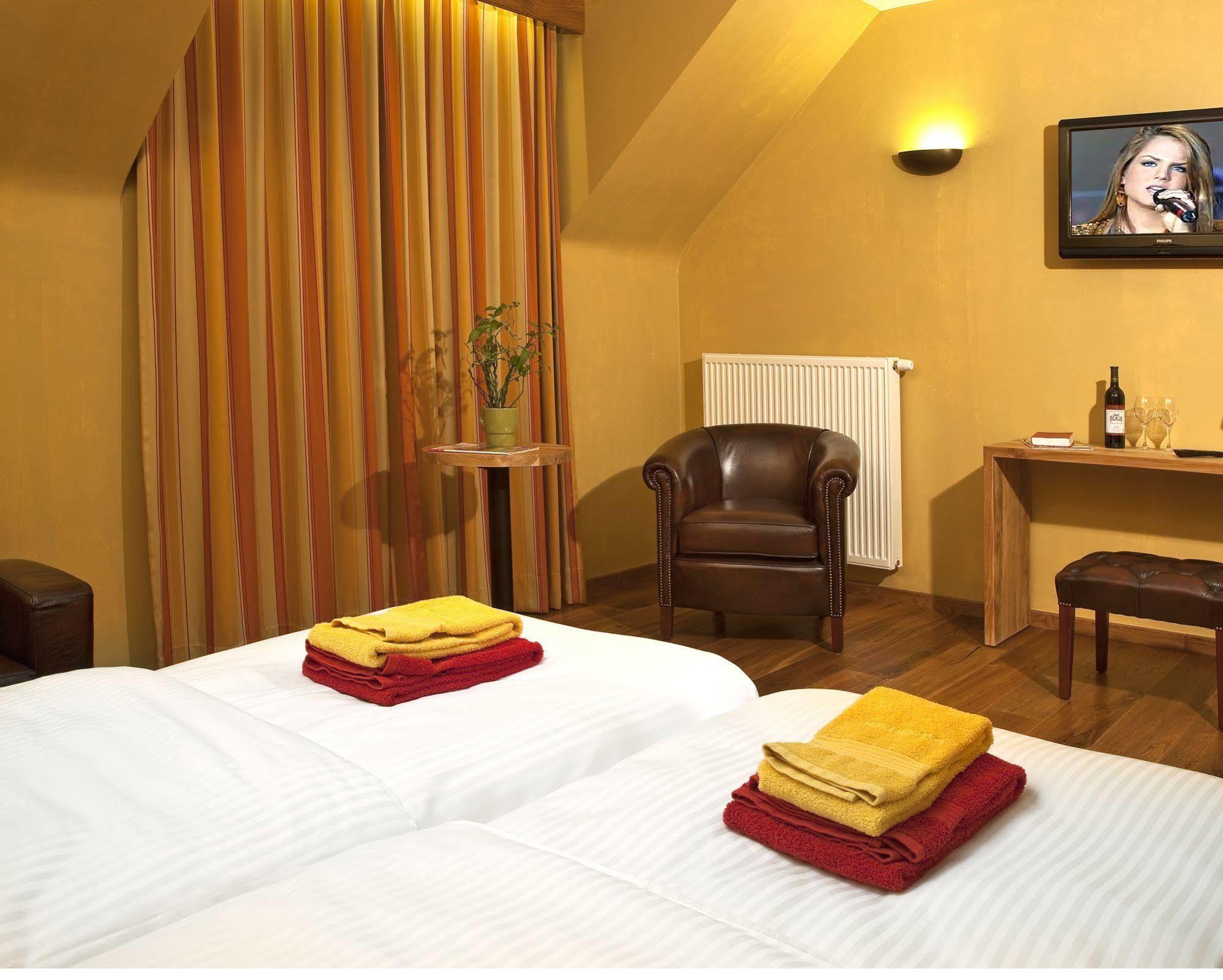 Country Lodge Hotel Moriaanshoofd Oudenaarde Exteriér fotografie